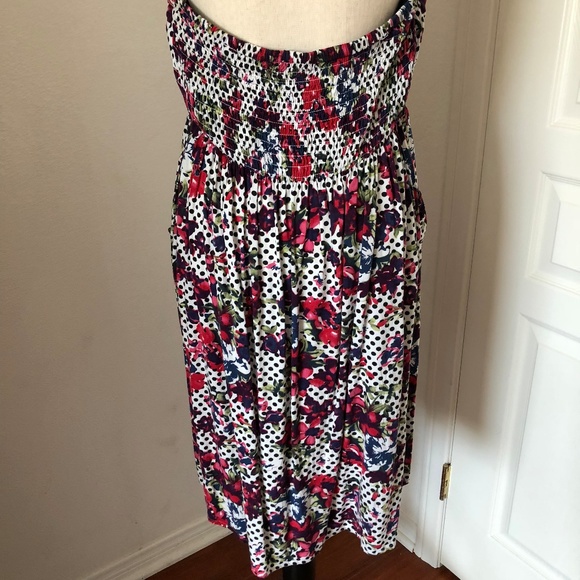 ** SOLD** Torrid Floral Strapless Dress 2 18/20 - Picture 6 of 6